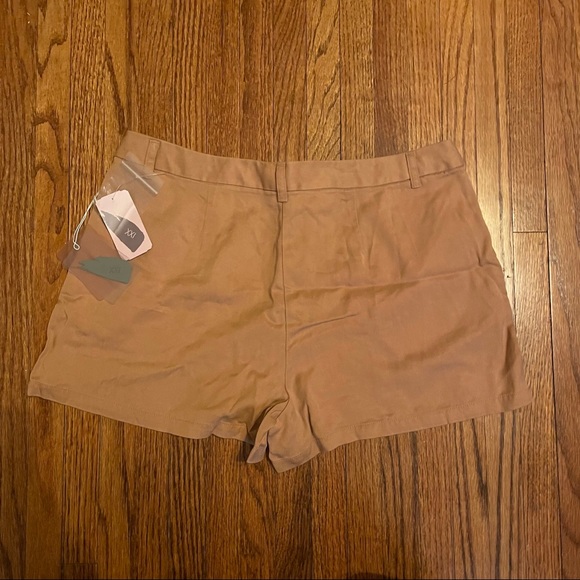 Forever21 Shorts - Picture 3 of 3